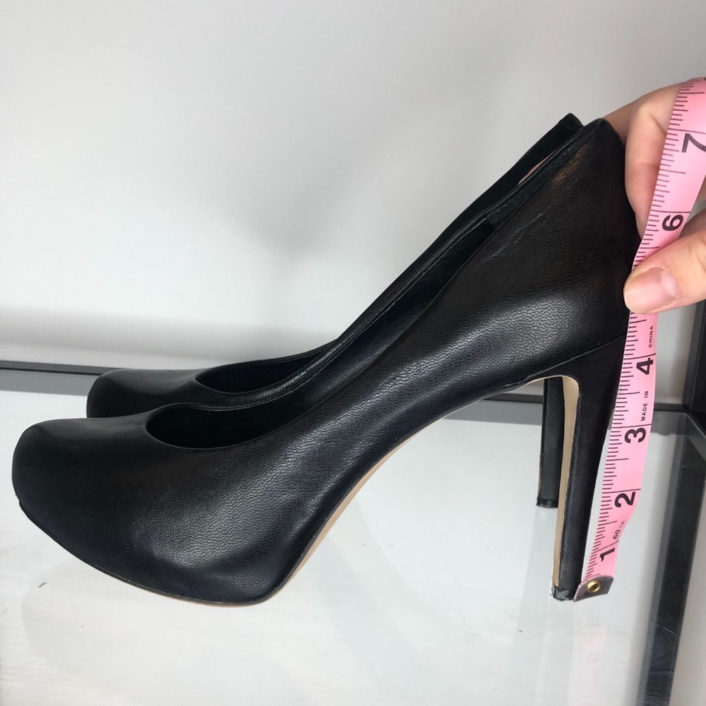 EUC BCBG Genuine Leather Hidden platform Pumps